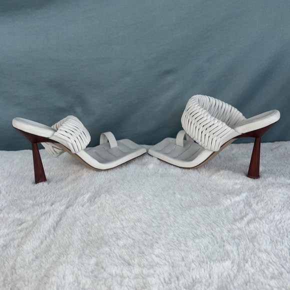 EUC GIA/RHW Sandal Open Toe Slide Mule White EU 36 Retails $370 Leather Braided - Picture 4 of 10